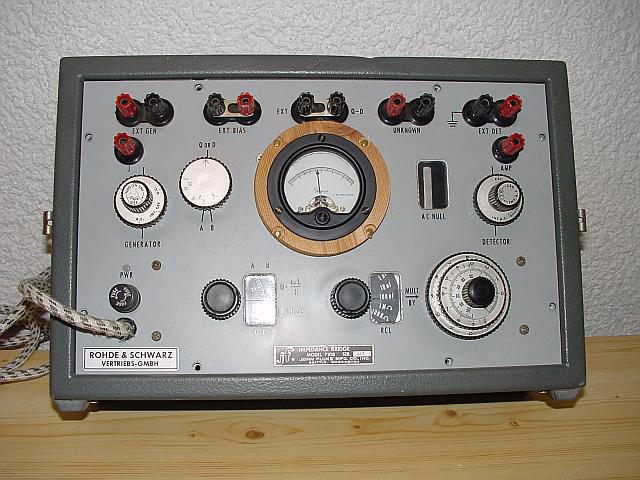 Fluke 710B