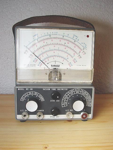 Nadler RV-66 Röhrenvoltmeter