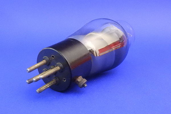 AV1031